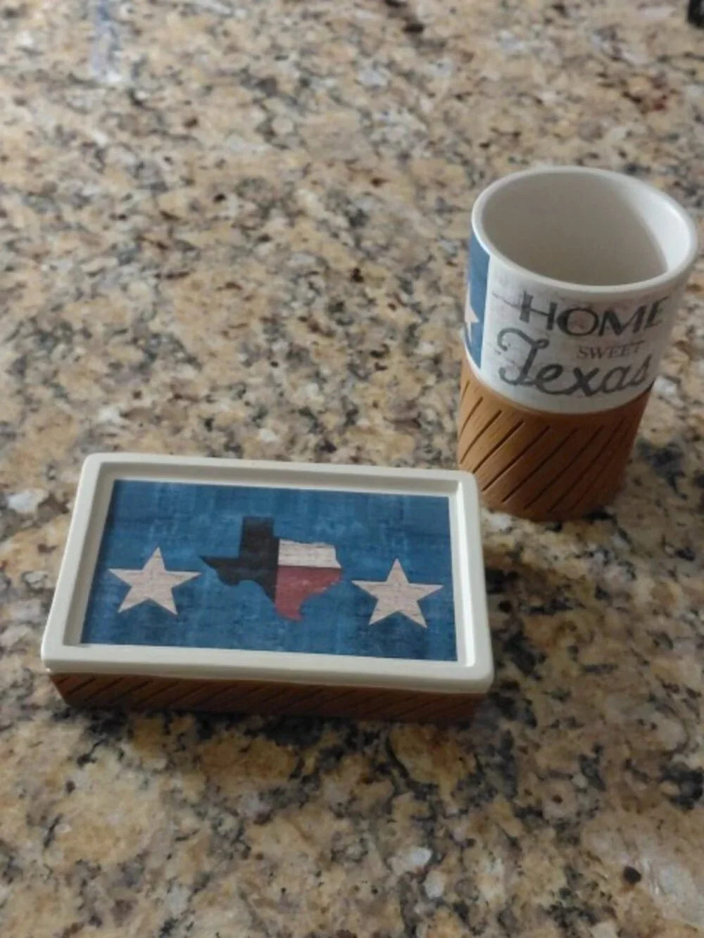 Avanti Texas State Soap Dish and Tumbler Bathroom Decor NWT
